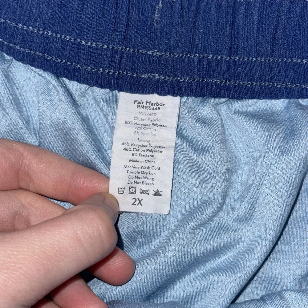 Fair Harbor Bayberry Swim Trunks Lined Men's 2XL Red Waves‎ 7